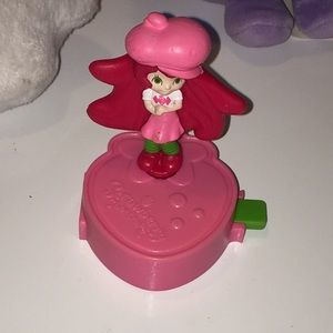 Strawberries short cake